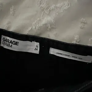 Garage BRAND NEW wide leg jeans thumbnail 4