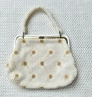 Vintage Corde Bead Bridal Snowflake Winter White Gold Clasp Top Handle Bag thumbnail 1