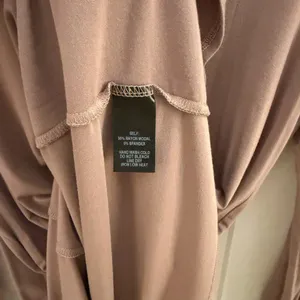 Lulus Glory of Love Taupe Cold Shoulder Shift Dress Extra Small thumbnail 7