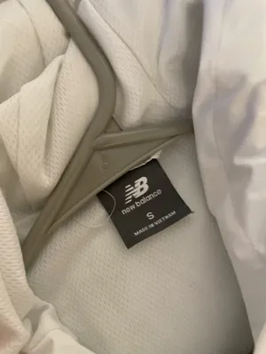 New Balance white windbreaker  thumbnail 3