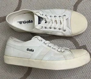 Gola Coaster women's sneakers in an off-white color, size 9 thumbnail 1