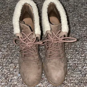 Womens Wet Seal Booties with Heel thumbnail 2