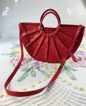 Red Faux Lizard‎ Pleated Fan Handbag Crossbody Half Moon Satchel Gold Hardware thumbnail 1