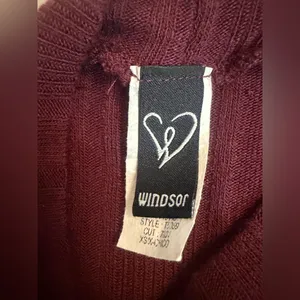 Windsor Burgundy lace up front crop top thumbnail 4