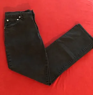 Levi’s black bootcut relaxed fit denim jeans Size 6 thumbnail 1