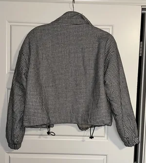 Jacket thumbnail 3