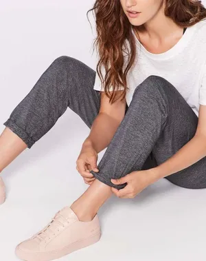 Lululemon on the fly pant 28” thumbnail 3