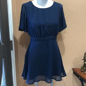 Forever 21 open back short sleeve dress thumbnail 4