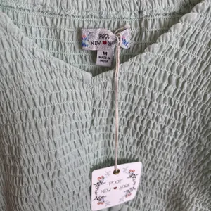 Poof‎ New York Shirt Womens Sz M Mint Green Cottage Ruffle Eyelet Top Blouse thumbnail 4