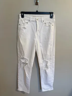 American Eagle Outfitters White Mom Straight Jean thumbnail 3