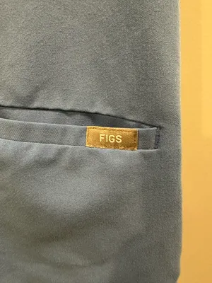 FIGS Casma Three-Pocket Scrub Top Ceil Blue thumbnail 8