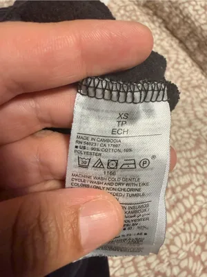 Old Navy straight sweat pants. Black XS (25 1/2”) inseam thumbnail 4