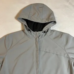 New Balance Women's Soft Shell Zip Up Jacket with Hood Size Large **FLAWED** thumbnail 3
