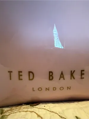 Ted Baker Pink Patent tote bag with Signature Bow Accent NWT thumbnail 7