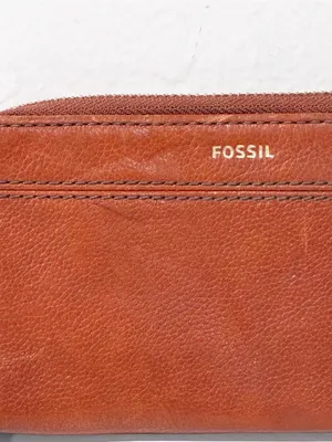 Fossil Brown Leather Full Zip Around Wristlet Wallet Multi Card thumbnail 2