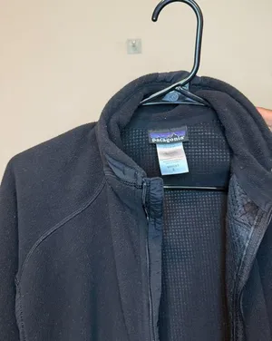 Patagonia Women's Black Fleece R Jacket Coat thumbnail 3