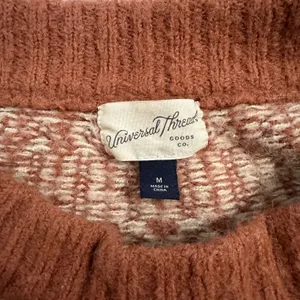 Universal Threads Sweater thumbnail 2