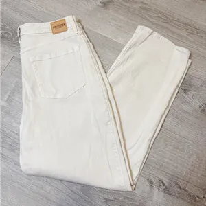•Hollister• Ultra High Rise Dad Jeans thumbnail 1