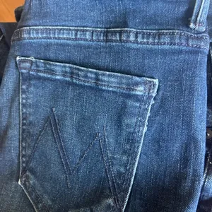 Mother High Waisted Looker Blue Jeans thumbnail 2