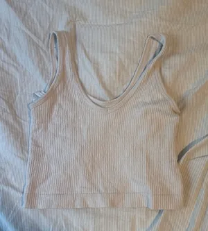 Urban Outfitters Top thumbnail 1