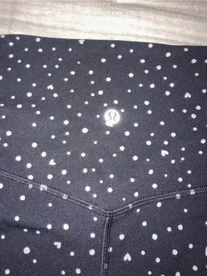 Lululemon Limited Edition No Line High Rise Align Scatter Heart Shorts size 6 thumbnail 4
