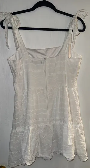 Francesca’s White Flowy Mini Dress thumbnail 2