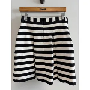Boden Striped Skirt Woman's Black White Cotton Preppy Minimalist Pockets Size 12 thumbnail 2