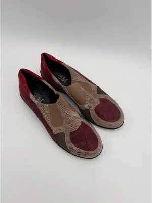 Vaneli Sport “Attie” Woman’s 6M Multicolor Slip-On Textured Leather Suede Shoes thumbnail 2