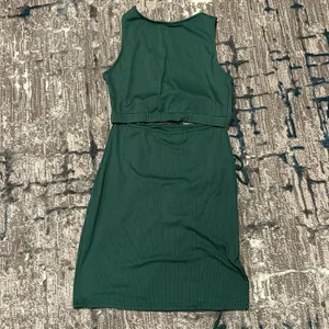 Women’s dress with cut out - Green - Small thumbnail 5