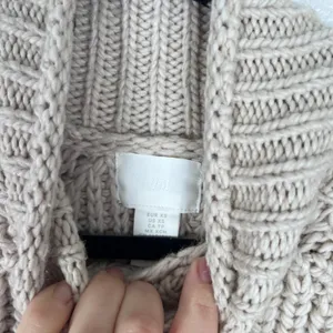 H&M Women's Knit Mock Neck Pullover Sweater Beige Sz XS thumbnail 5
