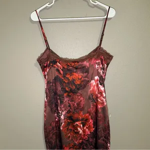 NEW Meshki Floral Lace Up Satin Midi Dress Women’s Size Large thumbnail 9