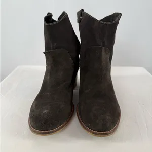 Dolce Vita Pull On Suede Boots in Chocolate‎ Brown size 10 thumbnail 2