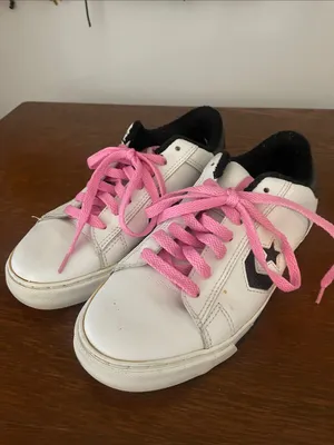 White Low-Top Sneakers with Pink Laces converse size 6 thumbnail 2
