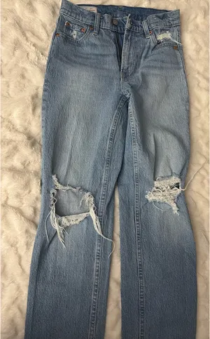 Gap Straight Cheeky Jeans thumbnail 1