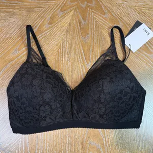 Knix NWT Deep V Lace Bralette Black Wireless Mesh Trim Bra Size XXL thumbnail 2