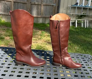Nordstrom Rack Meadow Boot in brown‎ size 5 thumbnail 1