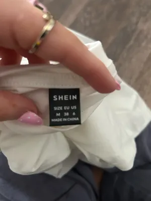 SheIn graphic baby tee thumbnail 3