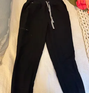 Figs Black Elastic Waist Joggers thumbnail 1