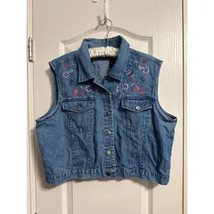 Vintage Ozark Mountain Jean Co. Floral Embroidered Denim Vest Cottage Western thumbnail 2