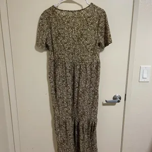 ZARA Maxi Dress Sz Small Brown White Floral Tiered Skirt V-Neck Boho Long Dress thumbnail 2