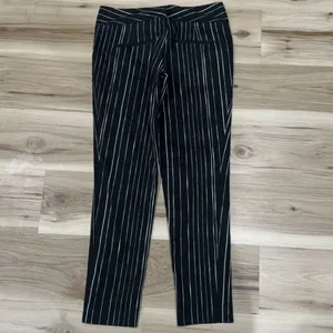 Alice and Olivia Straight Black White Pinstripe Pants Women’s 6 thumbnail 5