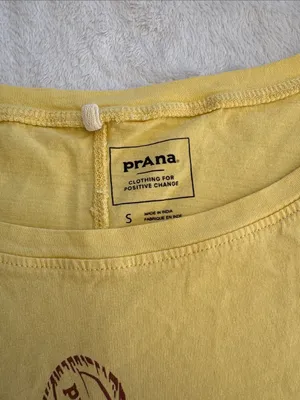 Prana size small oversized Tshirt Positive Bee Graphic Yellow Tee boho thumbnail 2