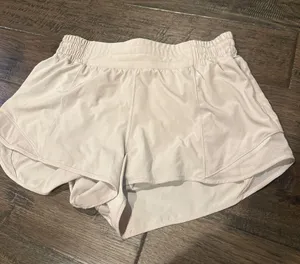 Lululemon Hotty Hot 2.5" thumbnail 1