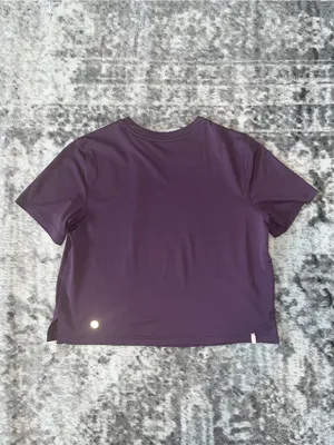Lululemon Ultralight Waist-Length T-Shirt thumbnail 2