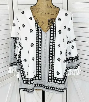 Soho New York & Comp Boho Fringe‎ Hem Floral Popover Shirt White Black Large thumbnail 1