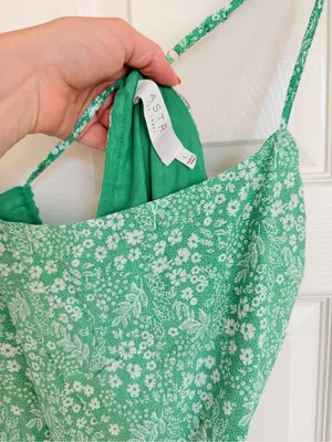 ASTR the Label‎ Gabrielle Dress in color Green Apple Ditsy Size Large L thumbnail 6