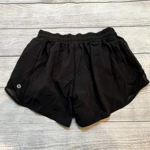 Lululemon Hotty Hot Short II Long 4” Women 6 Black thumbnail 3