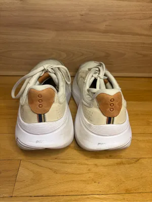 Saucony Guide Metro Sneakers in Cream - Size 10.5 thumbnail 4