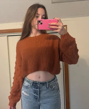 En Crême sweater thumbnail 1