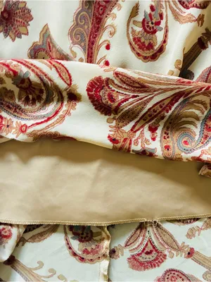 Vintage City Triangles Cream Dress with Red Paisley Accents thumbnail 9